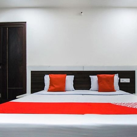 Hotel O Shangri-La-Inn Ludhiana Buitenkant foto