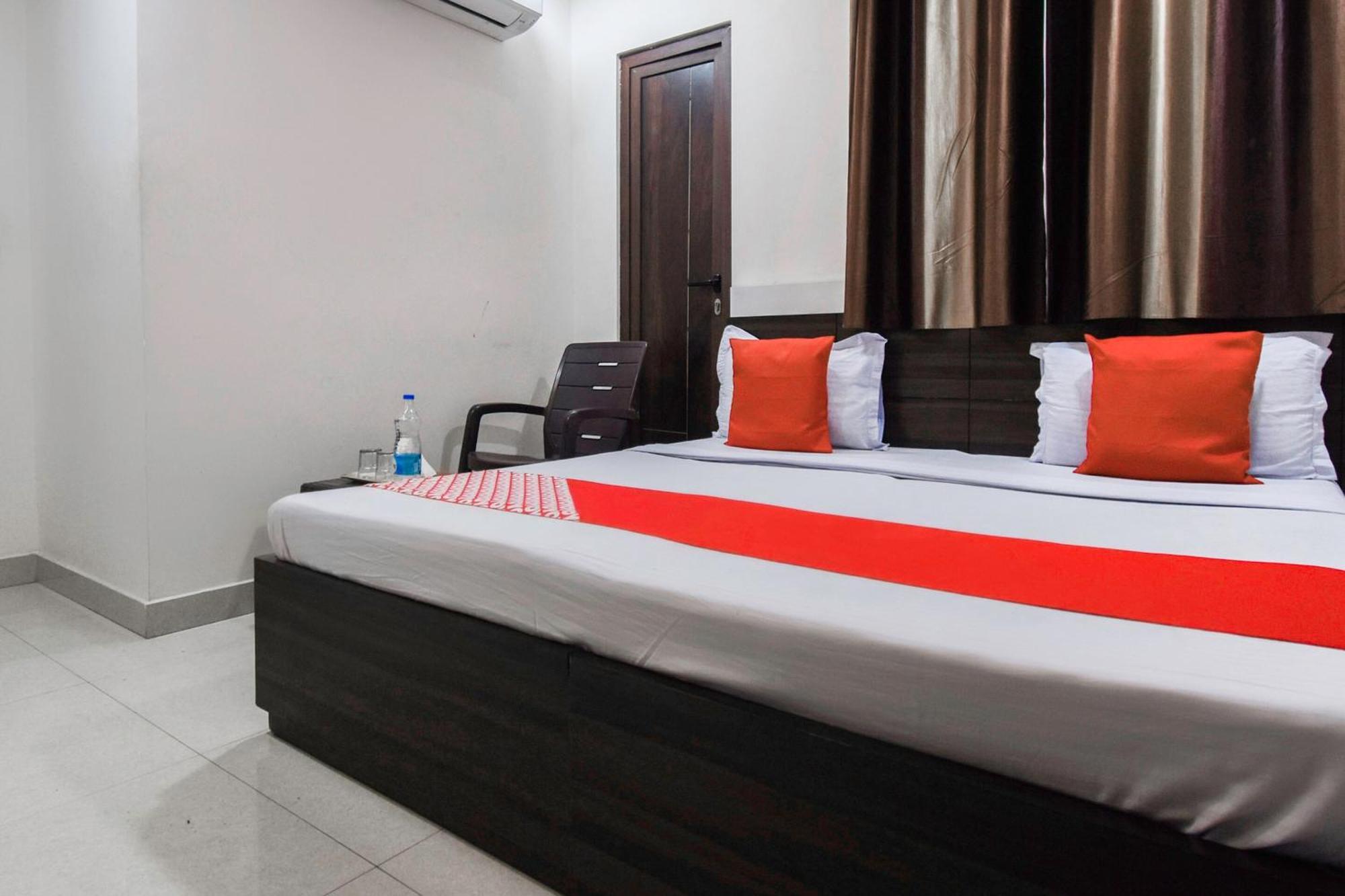 Hotel O Shangri-La-Inn Ludhiana Buitenkant foto
