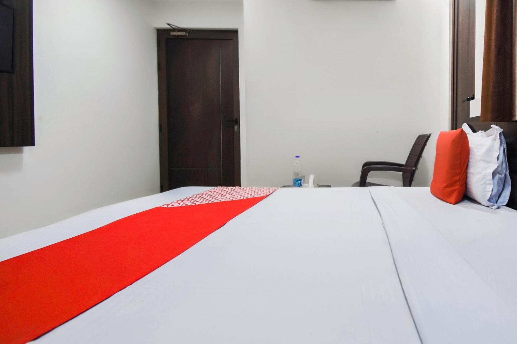 Hotel O Shangri-La-Inn Ludhiana Buitenkant foto